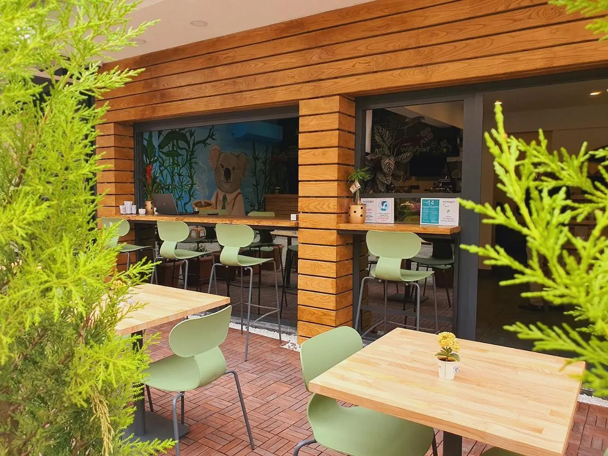 Woynpoint Hotel&Cafe 费特希耶 酒店